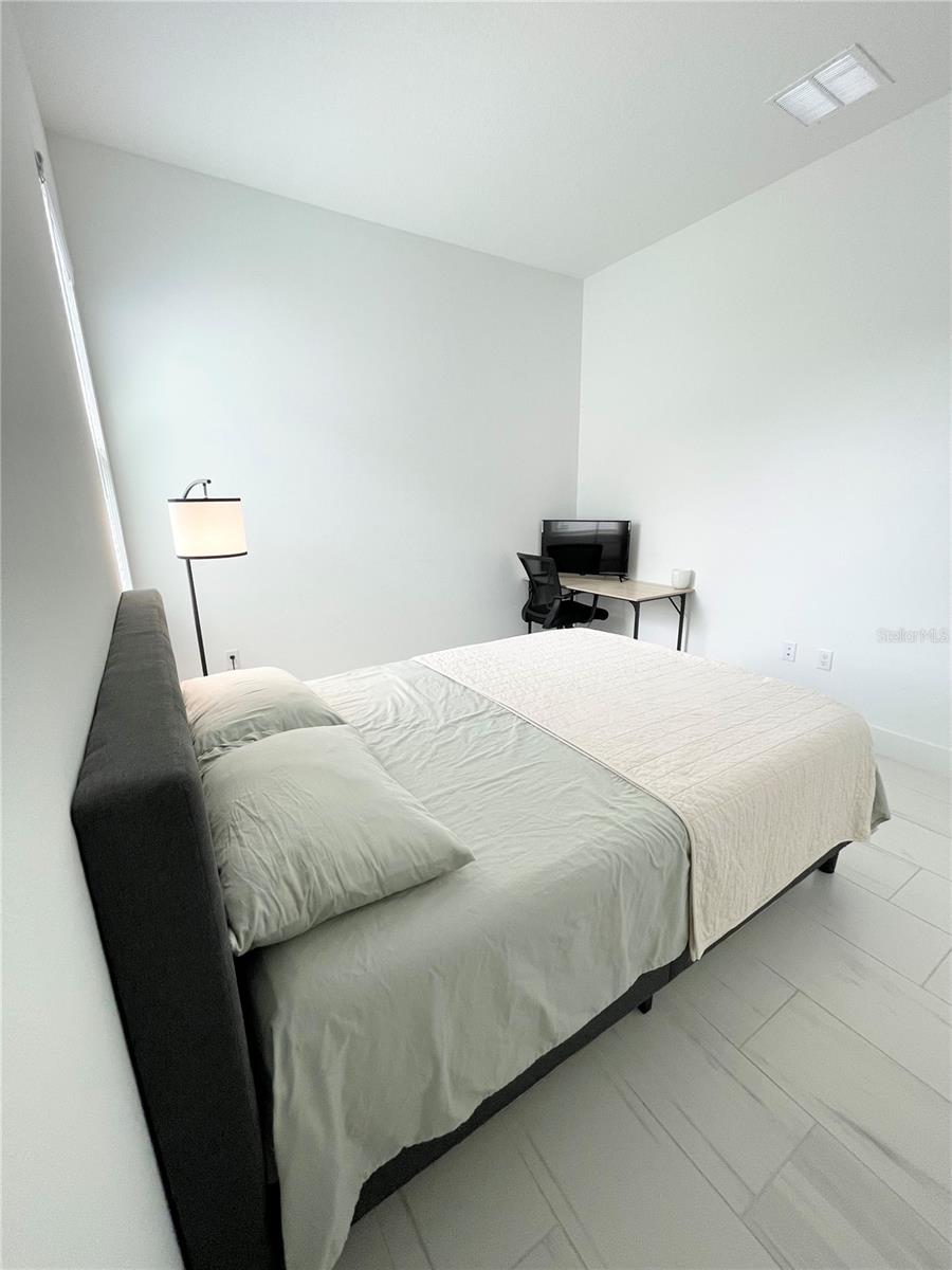 Image 26 of 49 For 8486 Ivy Stark Boulevard