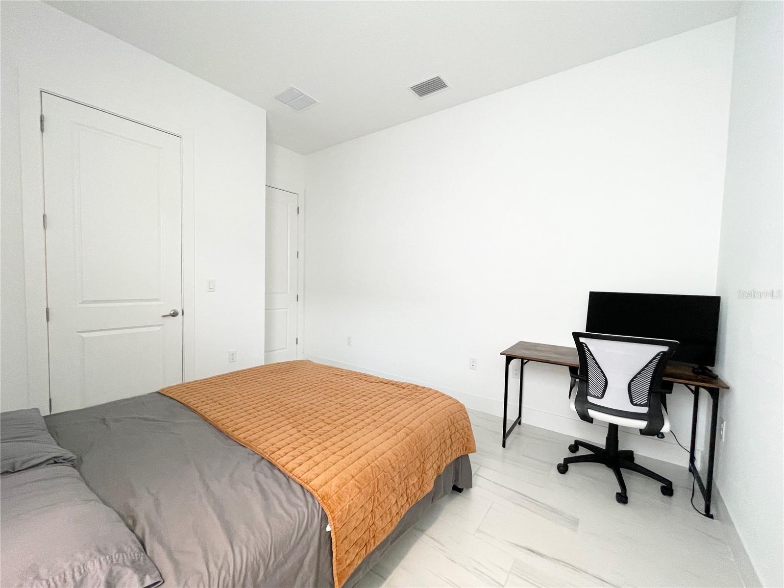 Image 31 of 49 For 8486 Ivy Stark Boulevard