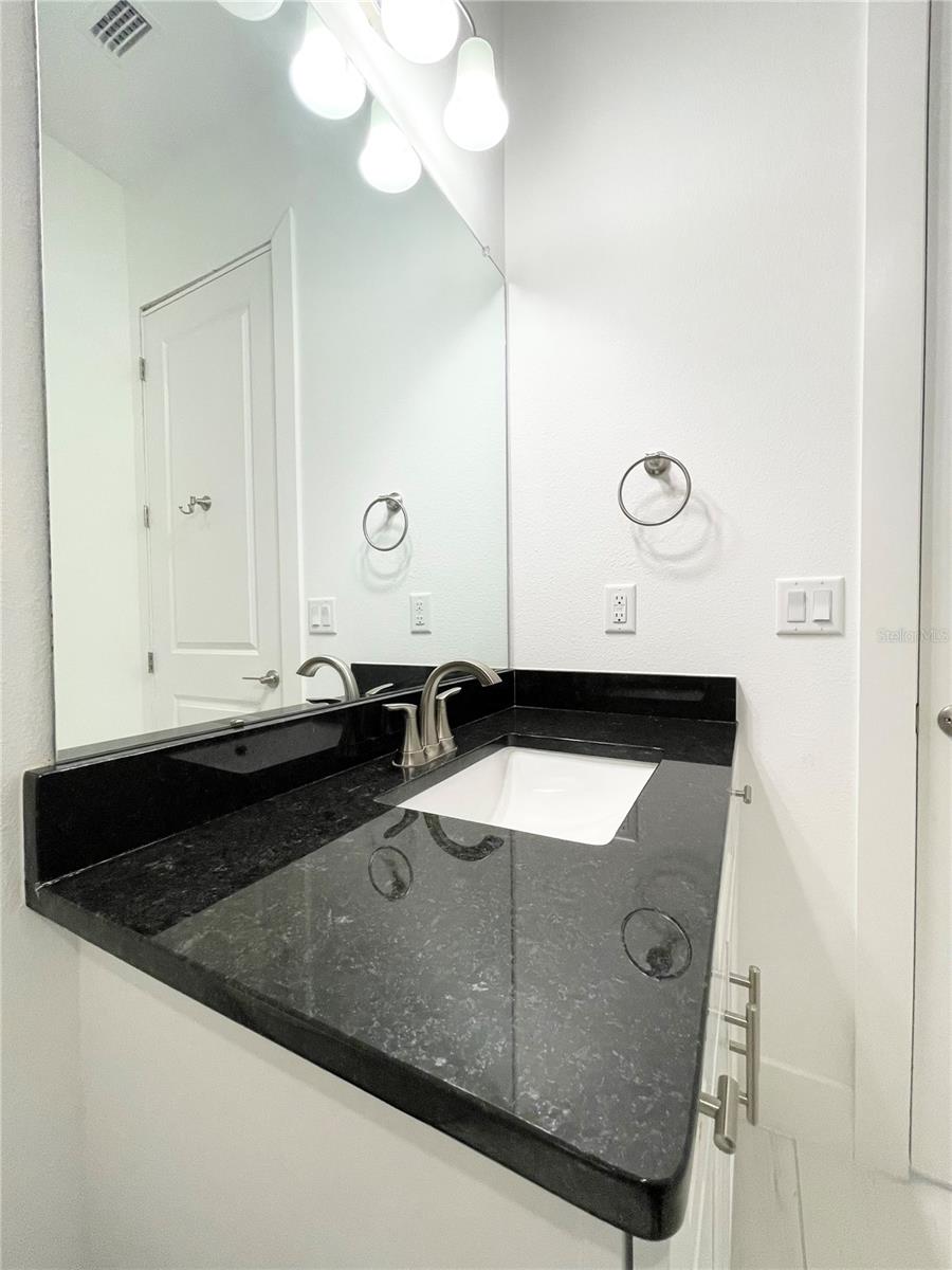 Image 37 of 49 For 8486 Ivy Stark Boulevard