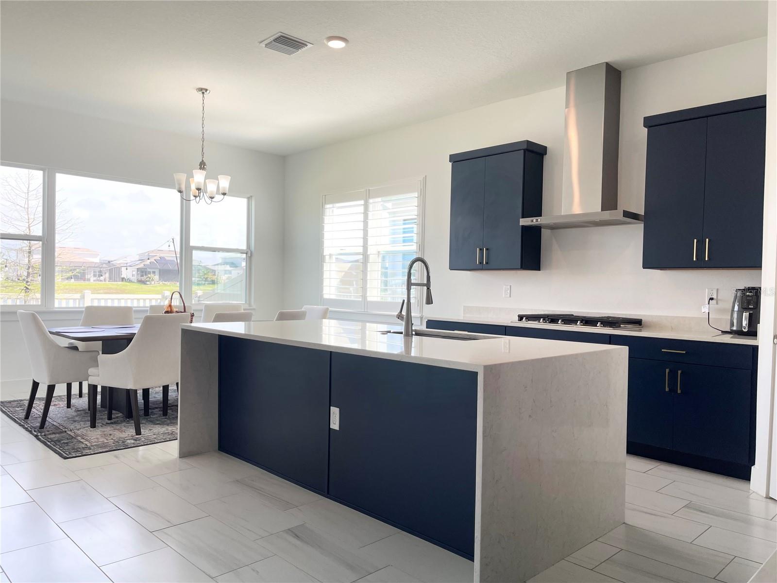 Image 4 of 49 For 8486 Ivy Stark Boulevard