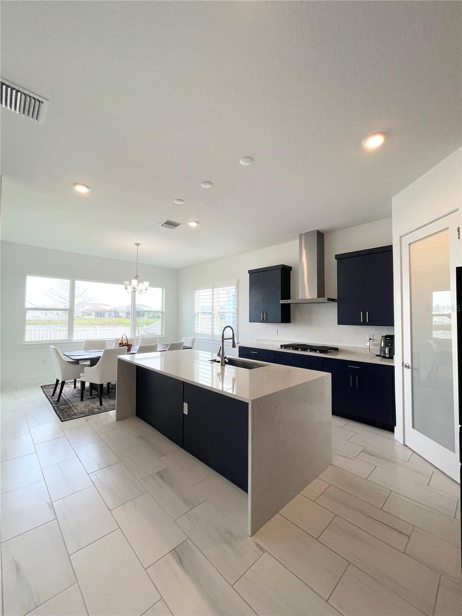 Image 8 of 49 For 8486 Ivy Stark Boulevard