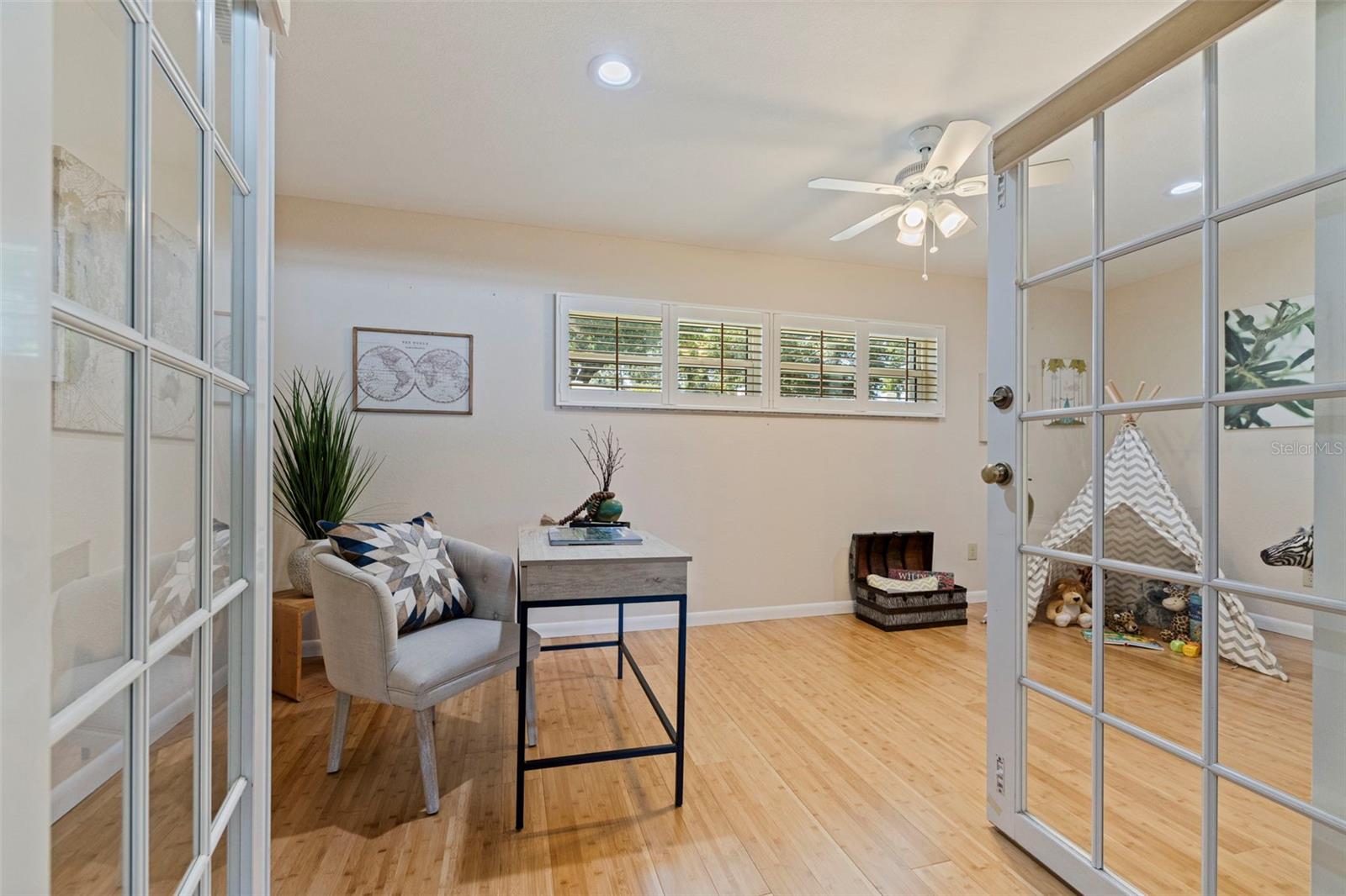Image 16 of 35 For 6477 33rd Avenue N