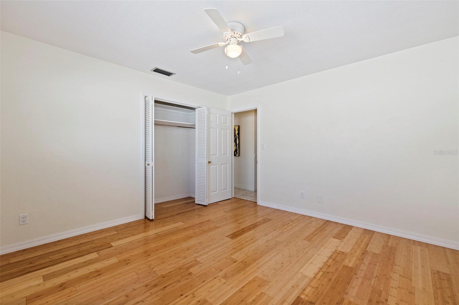 Image 27 of 35 For 6477 33rd Avenue N