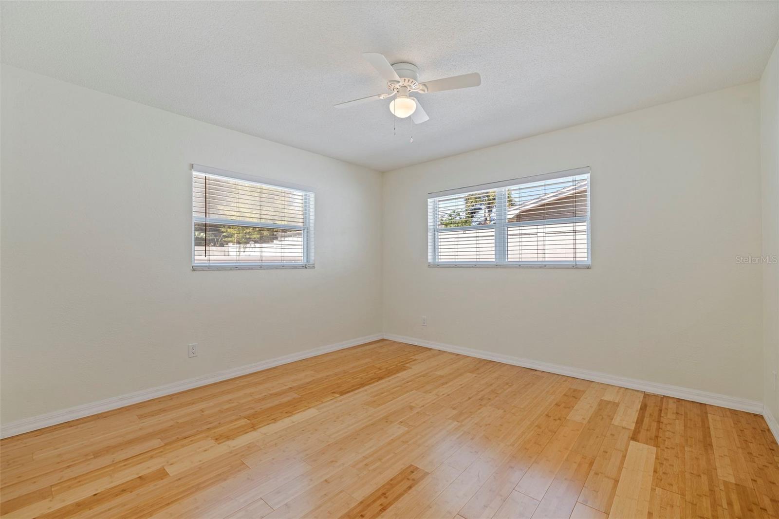 Image 28 of 35 For 6477 33rd Avenue N