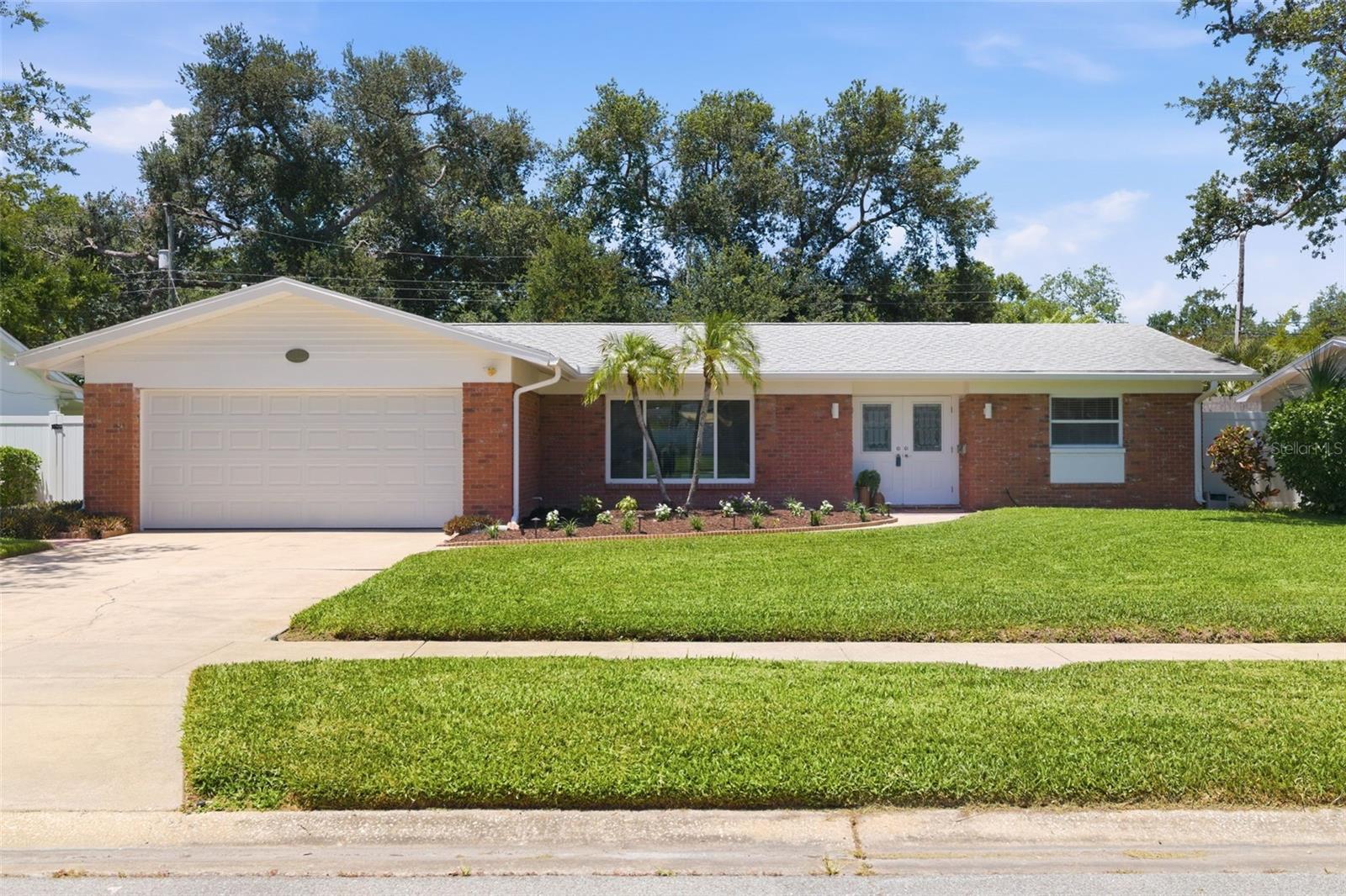 Image 32 of 35 For 6477 33rd Avenue N
