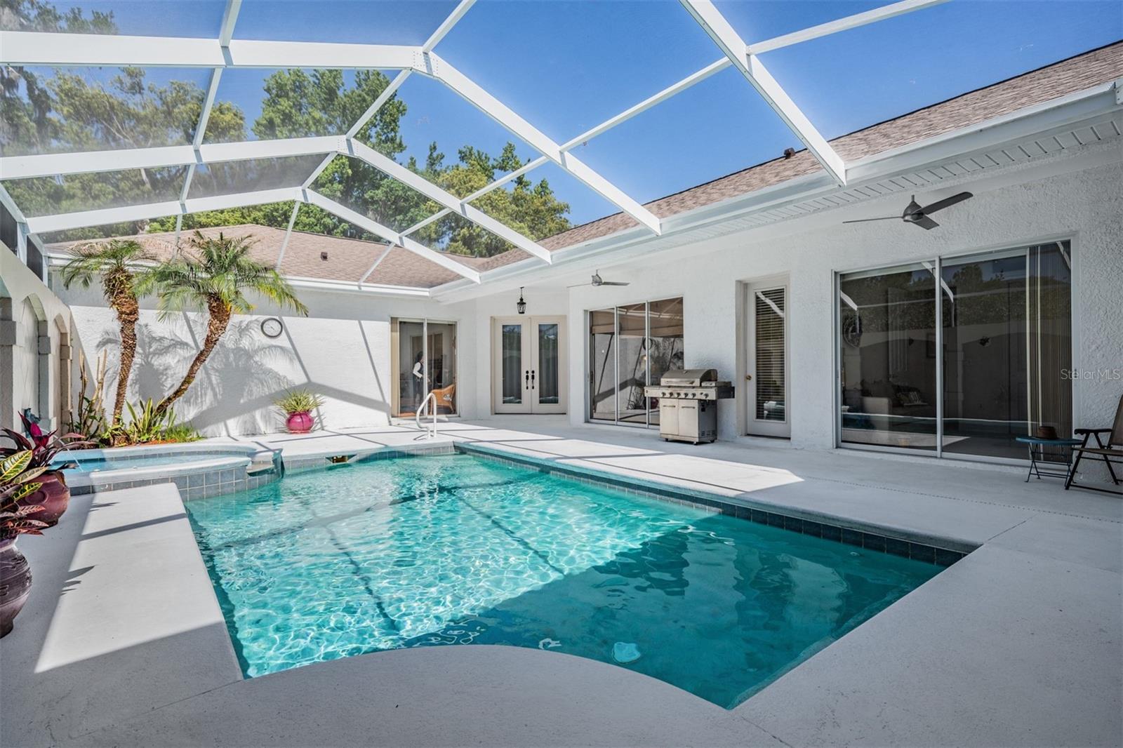 Listing photo id 8 for 12220 Woodlands Circle