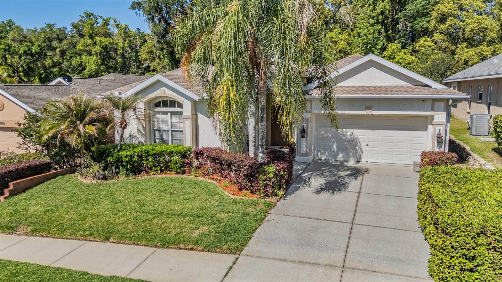 Listing photo id 19 for 12220 Woodlands Circle