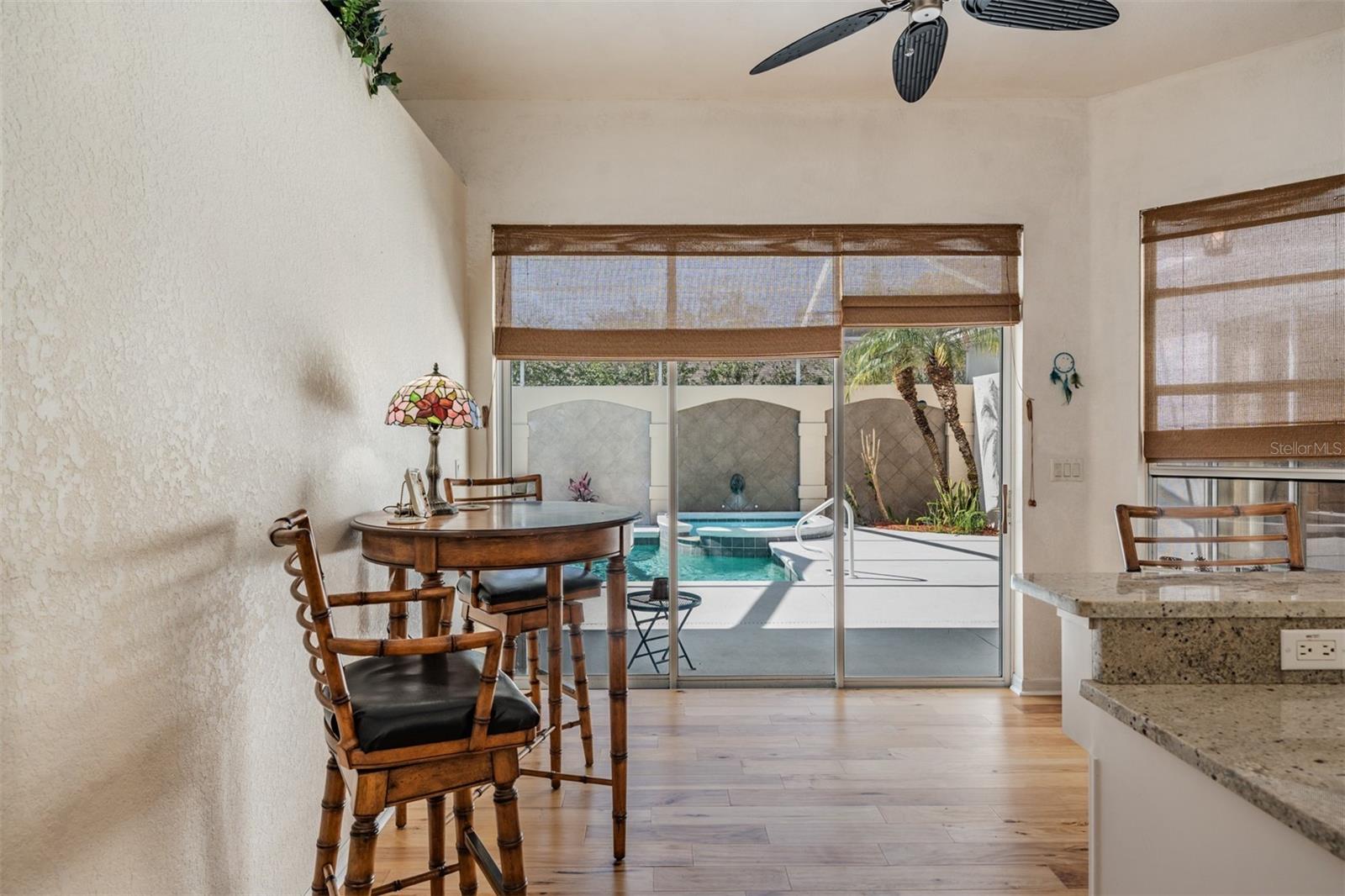 Listing photo id 23 for 12220 Woodlands Circle