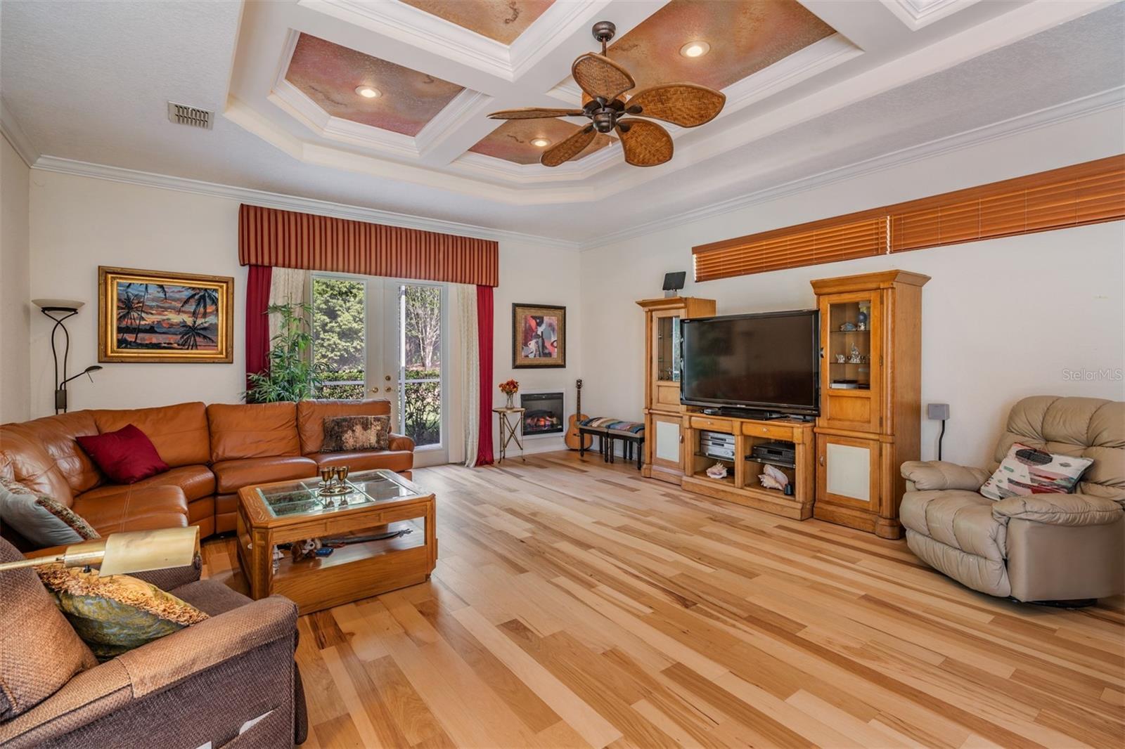 Listing photo id 31 for 12220 Woodlands Circle