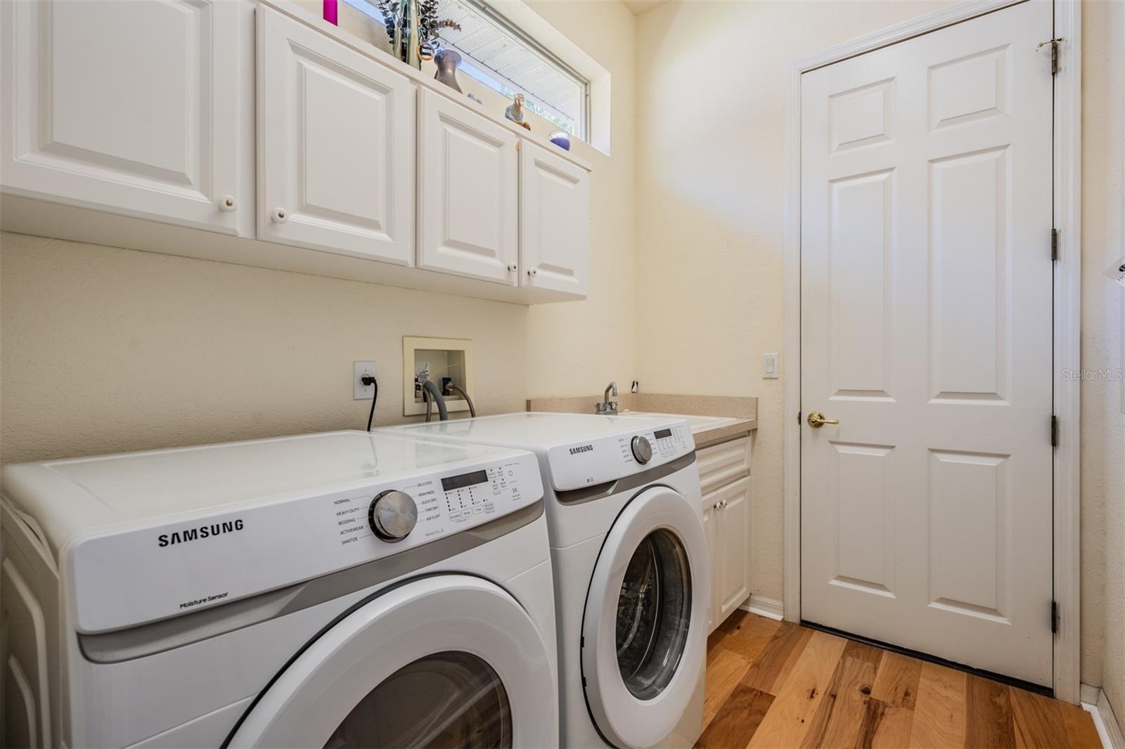 Listing photo id 38 for 12220 Woodlands Circle