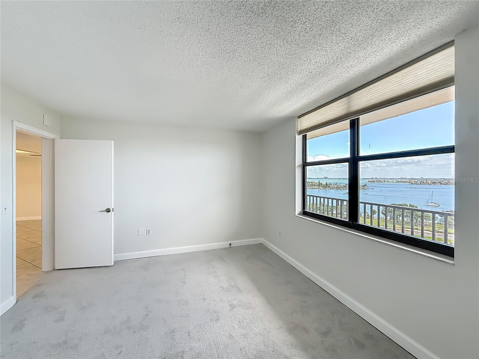 Image 33 of 62 For 7300 Sun Island Dr S,  1403