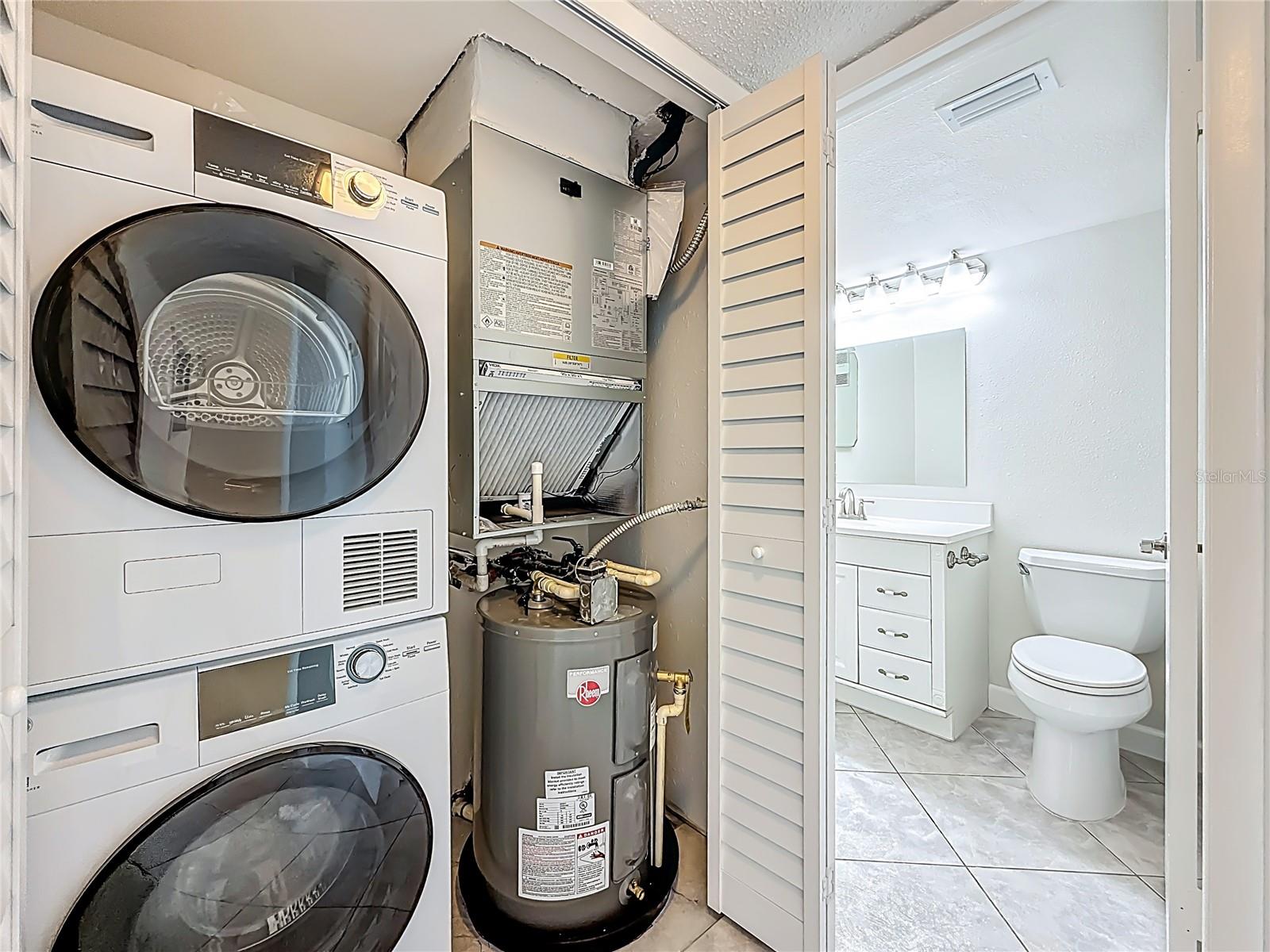 Image 36 of 62 For 7300 Sun Island Dr S,  1403