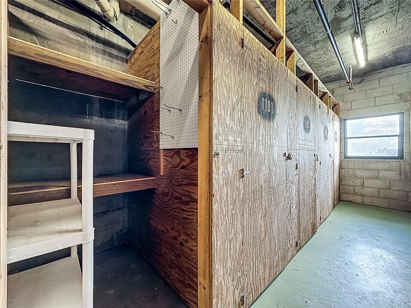 Image 47 of 62 For 7300 Sun Island Dr S,  1403