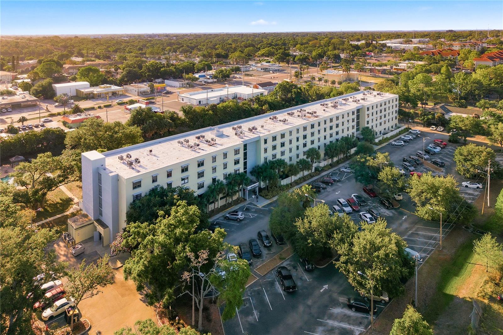 Image 25 of 33 For 701 Madison Avenue 420