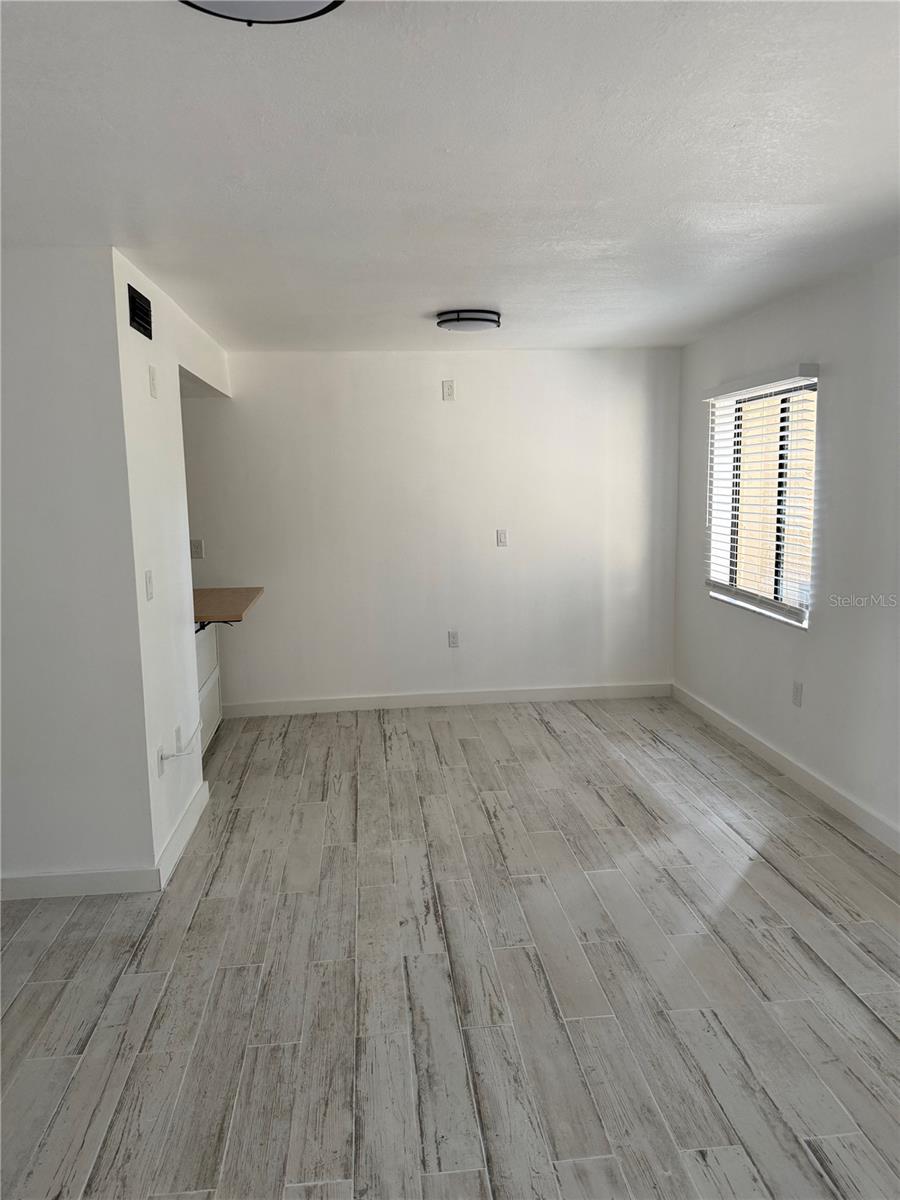 Image 16 of 25 For 2611 Pine Lake Terrace A