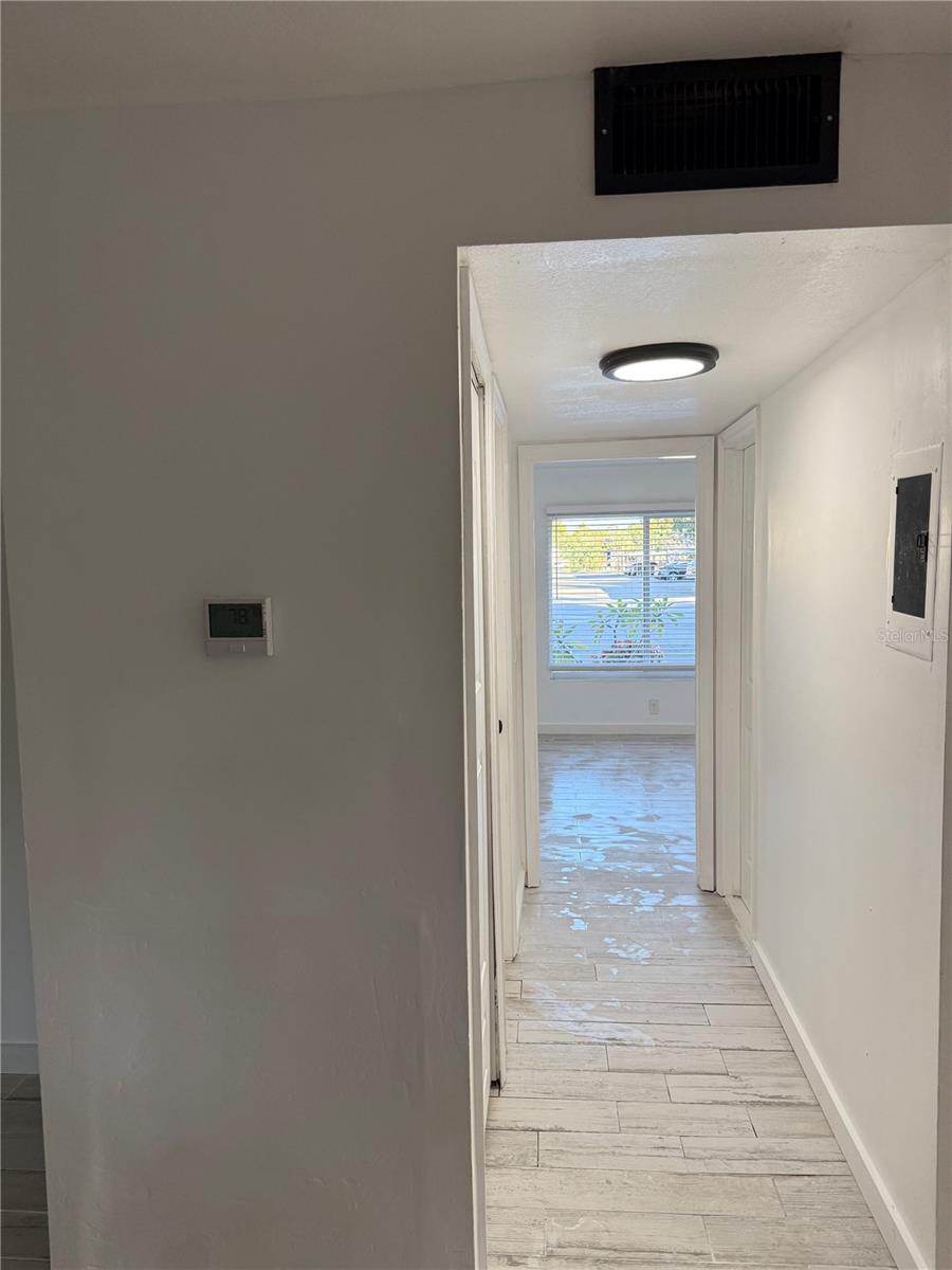 Image 19 of 25 For 2611 Pine Lake Terrace A