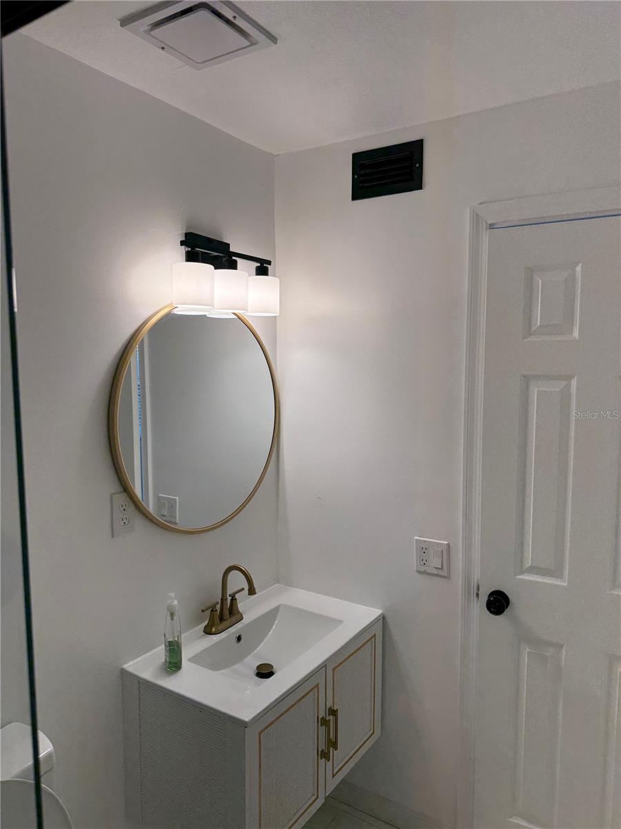 Image 24 of 25 For 2611 Pine Lake Terrace A