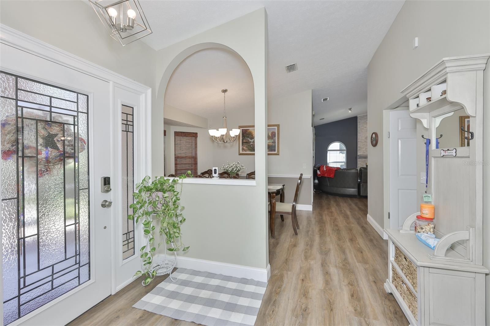 Image 10 of 59 For 3931 Appletree Drive