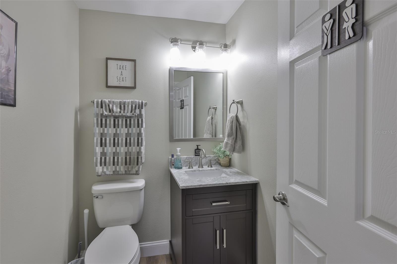 Image 18 of 59 For 3931 Appletree Drive