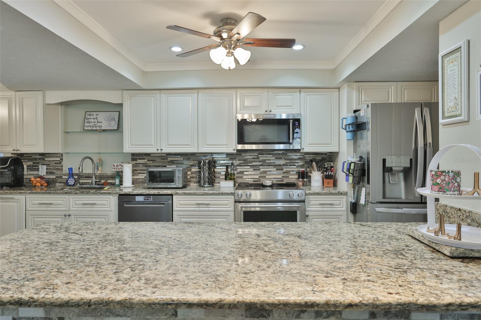 Image 23 of 59 For 3931 Appletree Drive