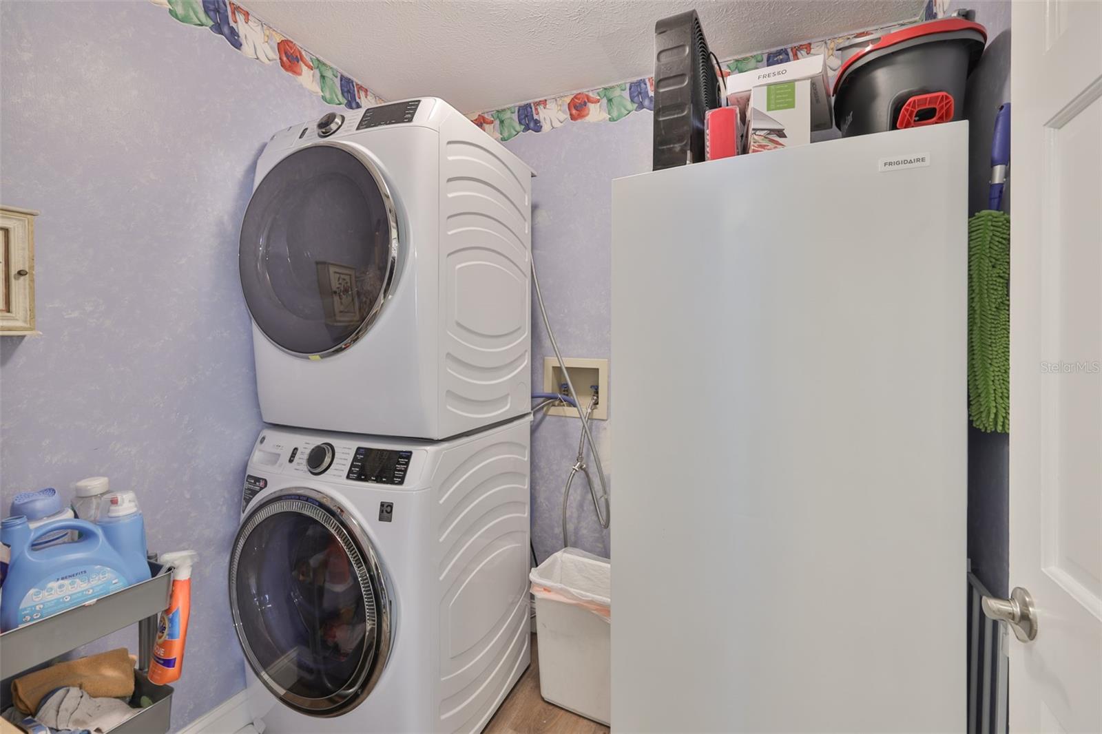 Image 30 of 59 For 3931 Appletree Drive