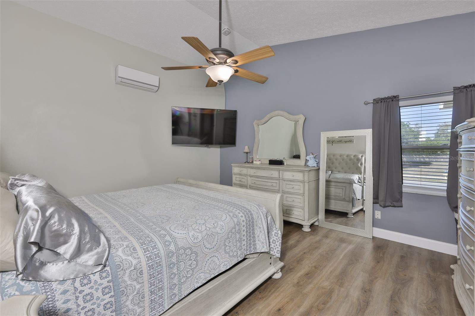 Image 38 of 59 For 3931 Appletree Drive