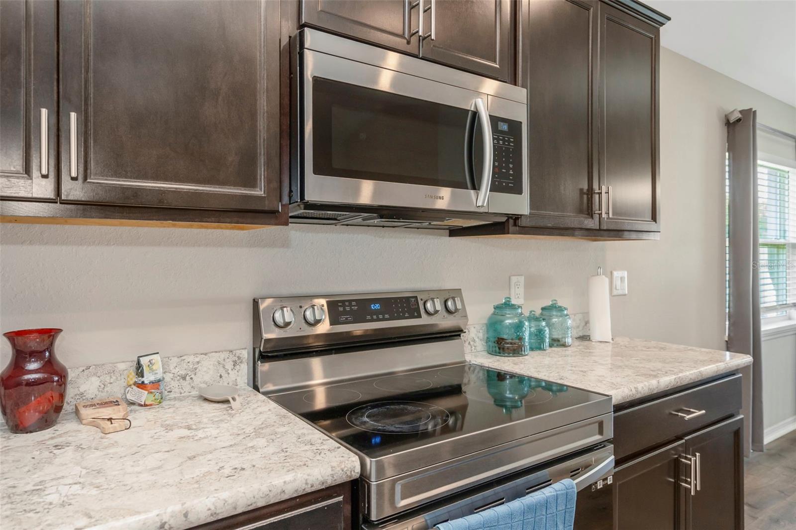 Image 9 of 30 For 1343 Mezzavalle Way