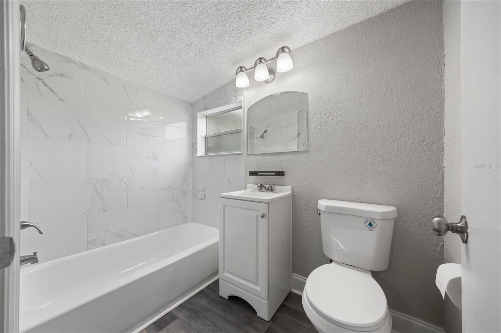 Image 23 of 31 For 5045 Green Key Road