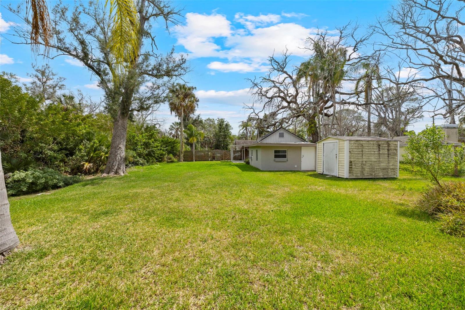 Image 24 of 31 For 5045 Green Key Road