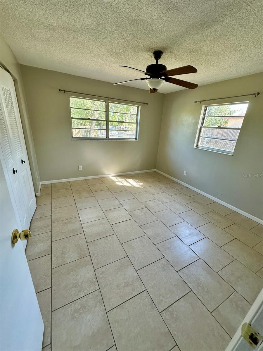 Image 11 of 27 For 1109 Rohe Street A & B