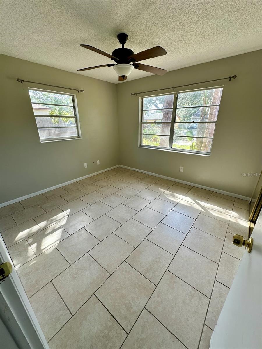 Image 13 of 27 For 1109 Rohe Street A & B