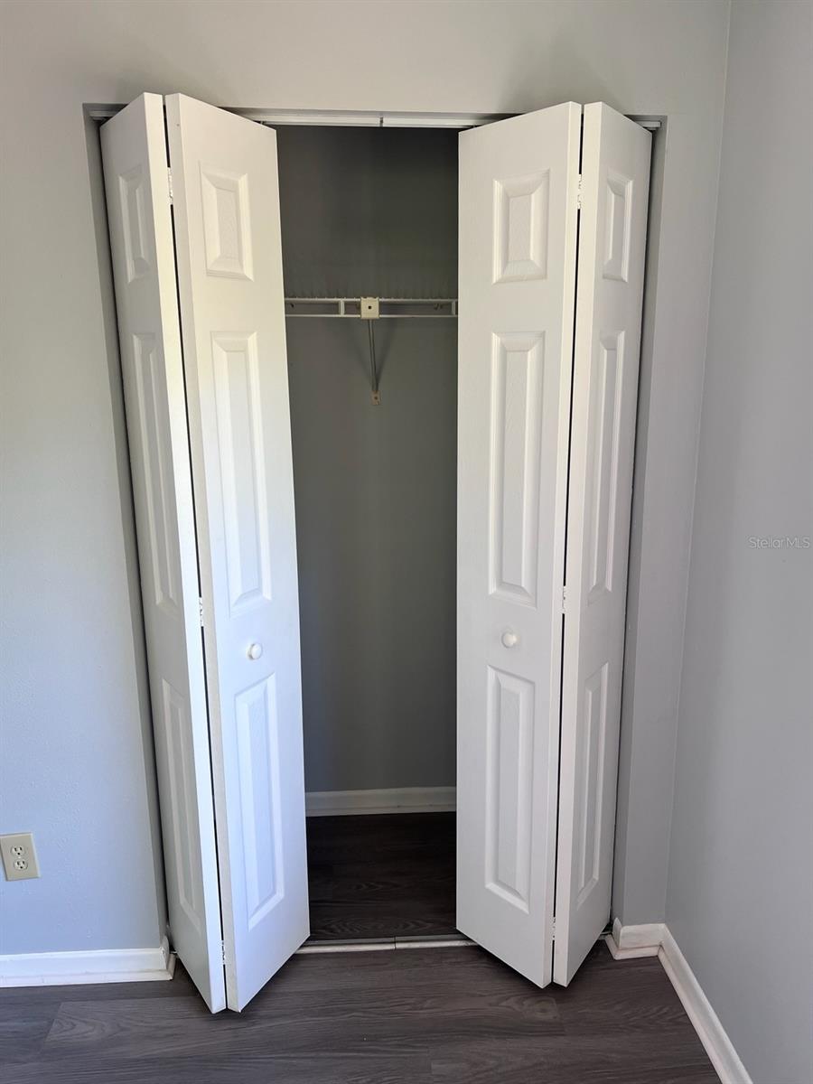 Image 9 of 27 For 1109 Rohe Street A & B