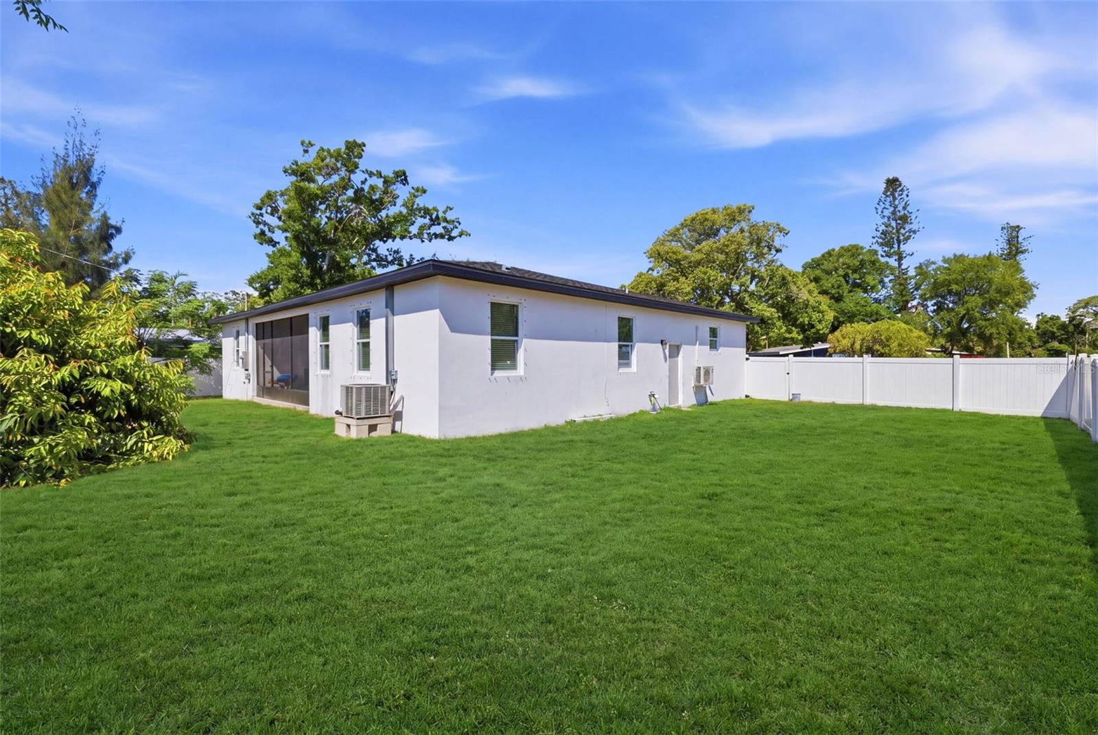 Image 19 of 22 For 4401 Cobia Drive Se