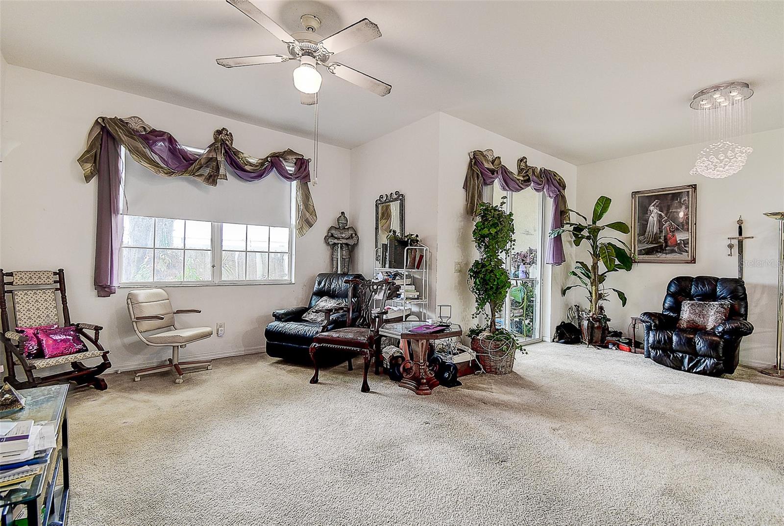 Listing photo id 8 for 14985 Alan Court