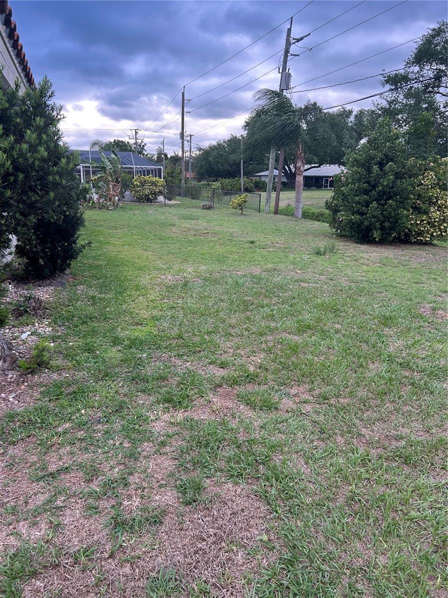 Image 10 of 12 For 209 Matisse Circle