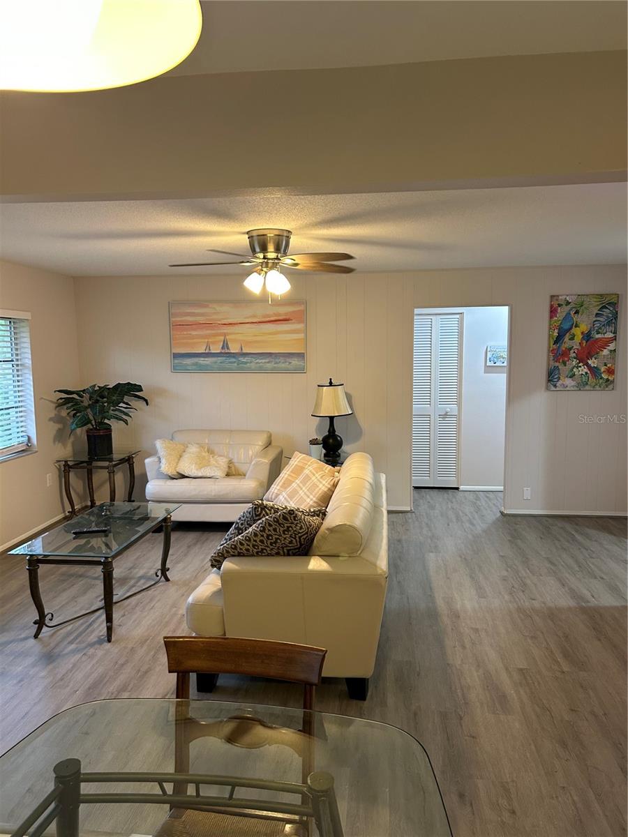 Image 4 of 12 For 209 Matisse Circle