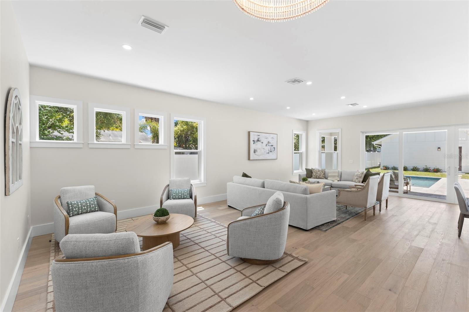 Image 10 of 65 For 1100 8th Street N