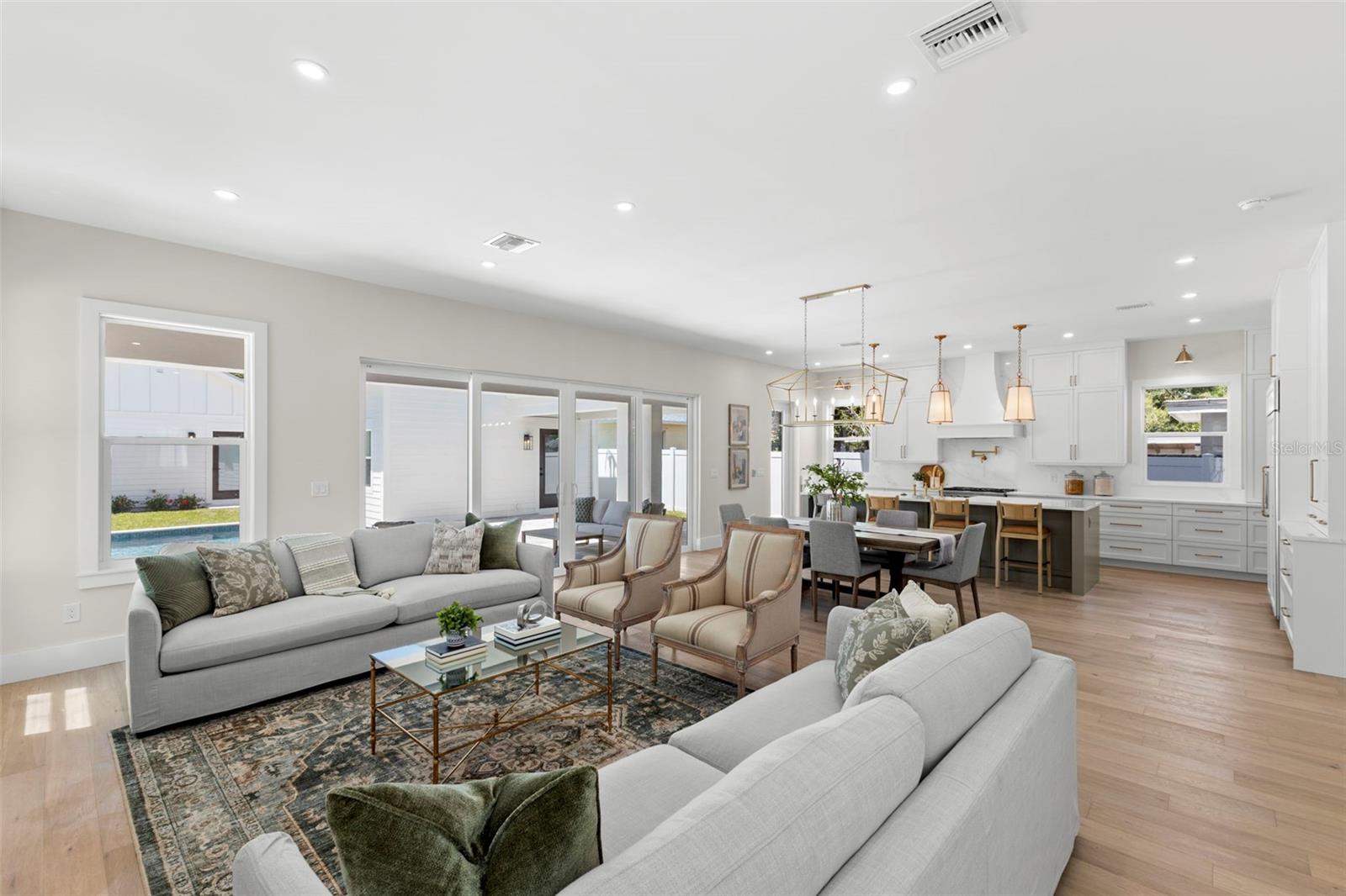 Image 11 of 65 For 1100 8th Street N