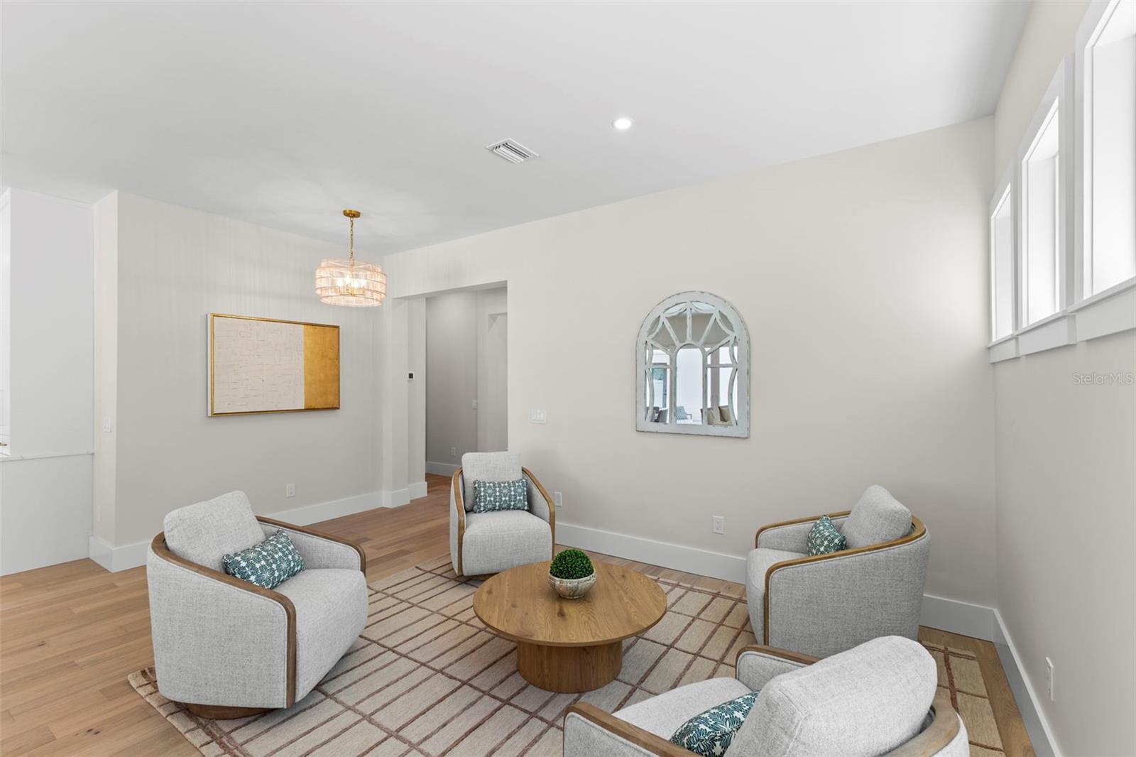 Image 13 of 65 For 1100 8th Street N