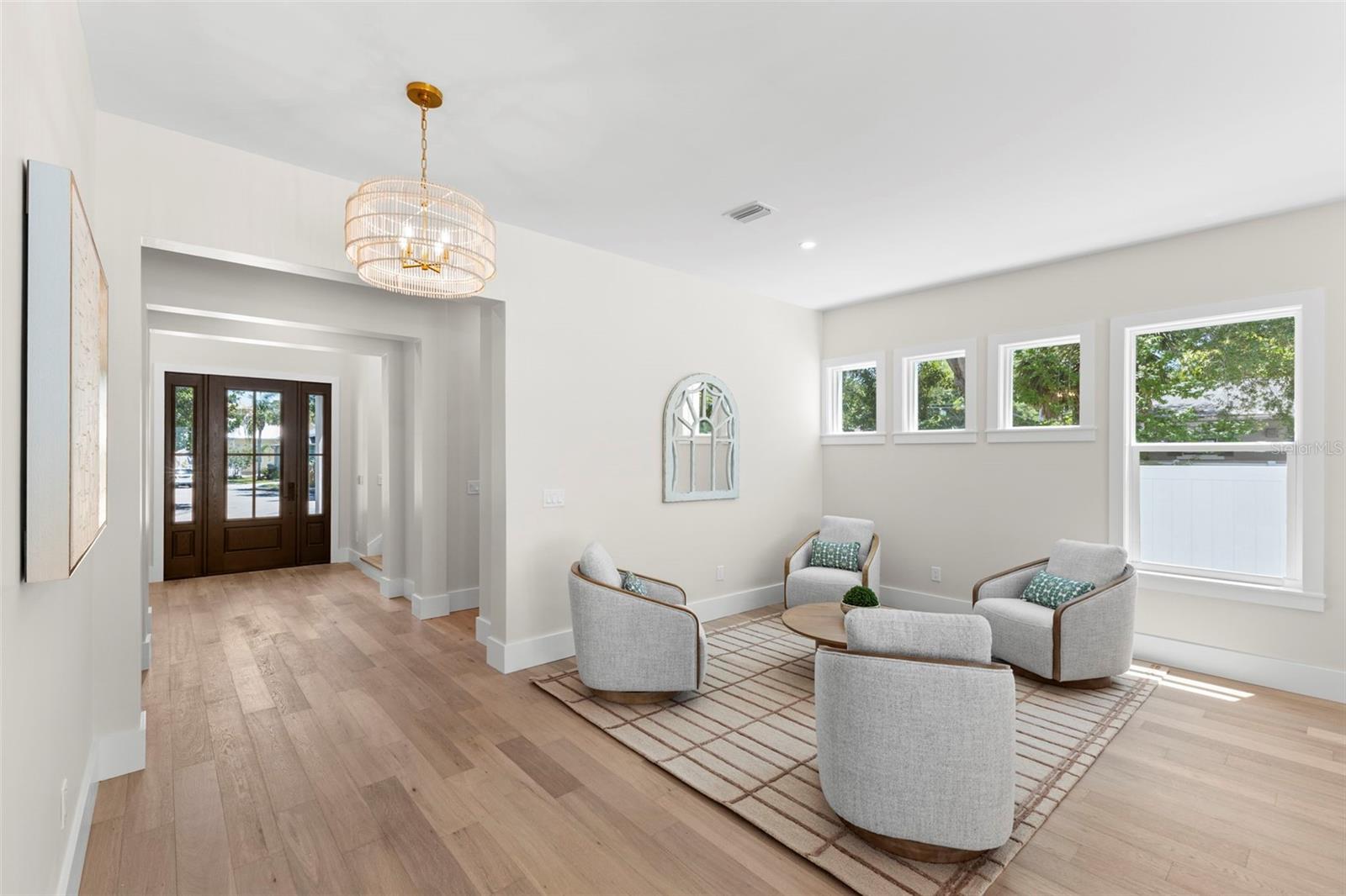 Image 14 of 65 For 1100 8th Street N