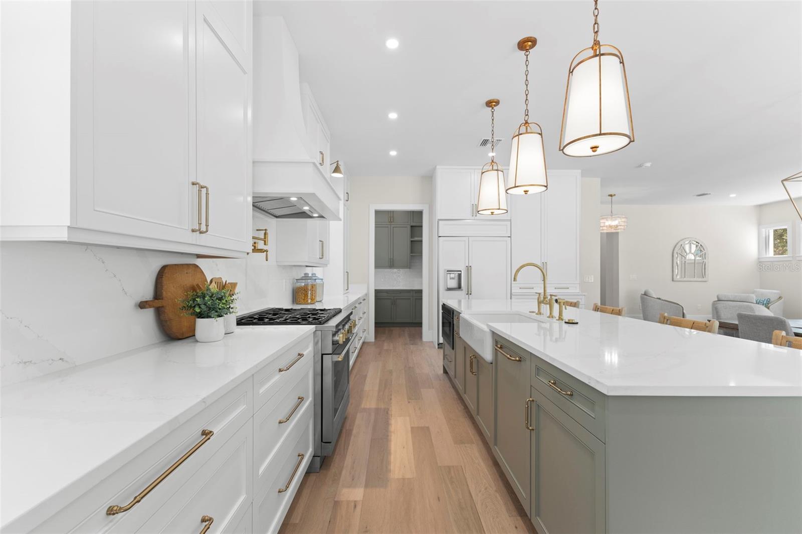 Image 21 of 65 For 1100 8th Street N