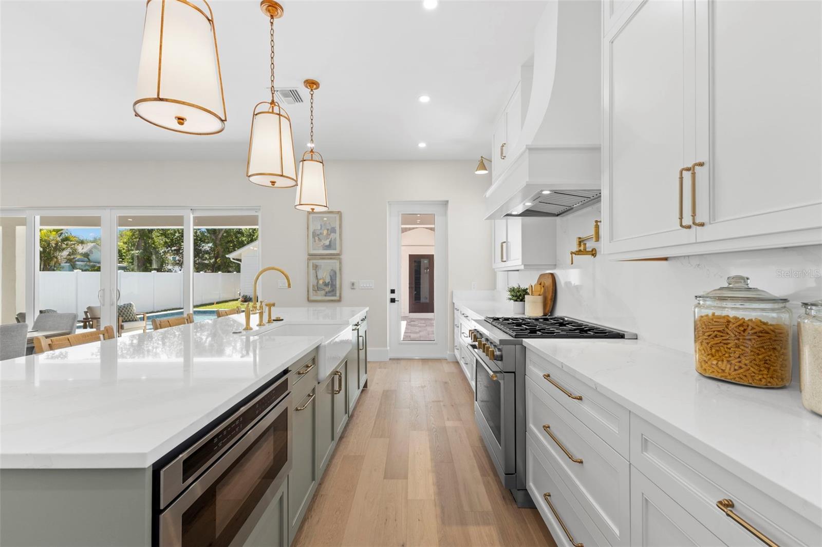 Image 22 of 65 For 1100 8th Street N