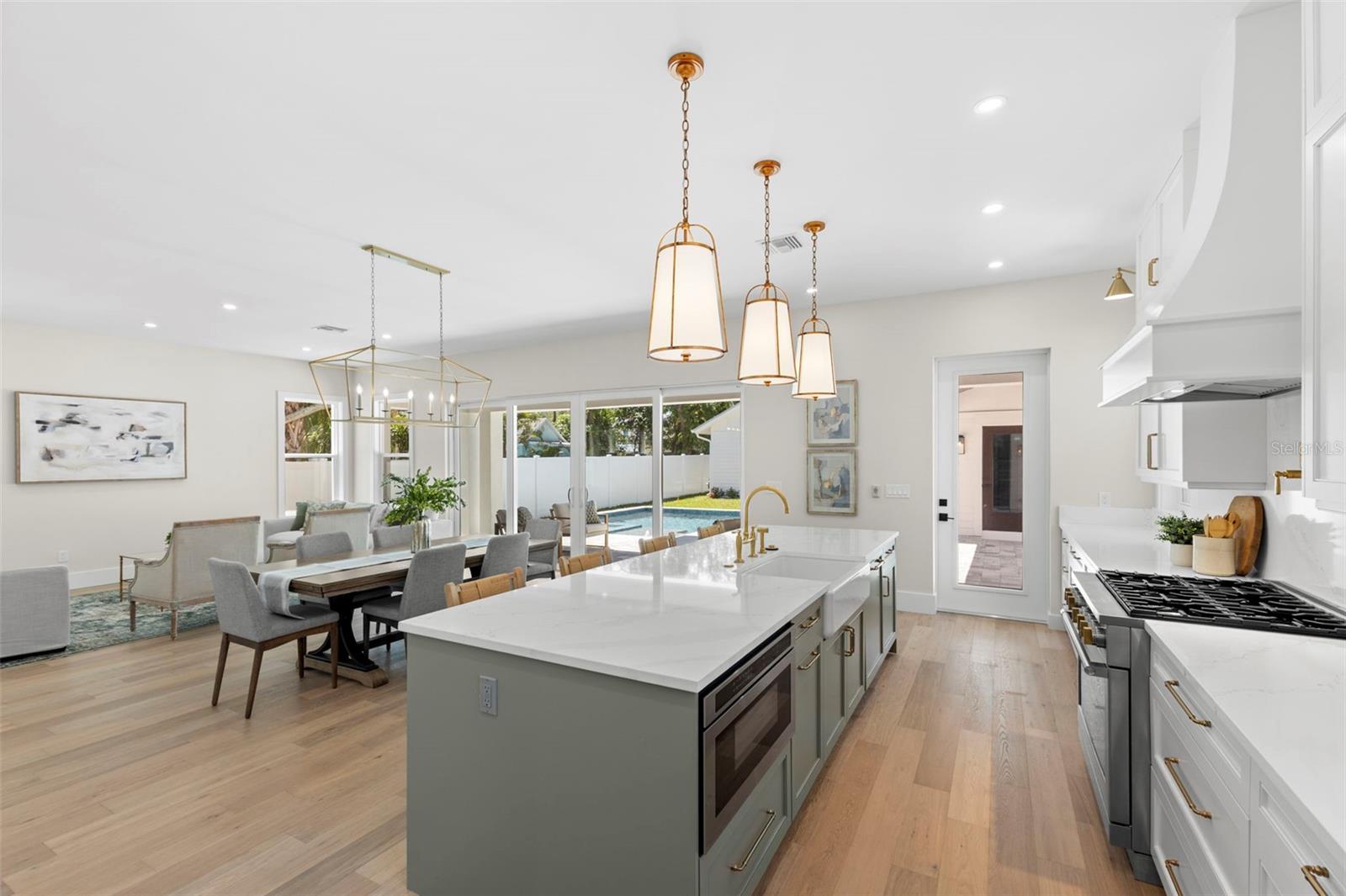 Image 23 of 65 For 1100 8th Street N