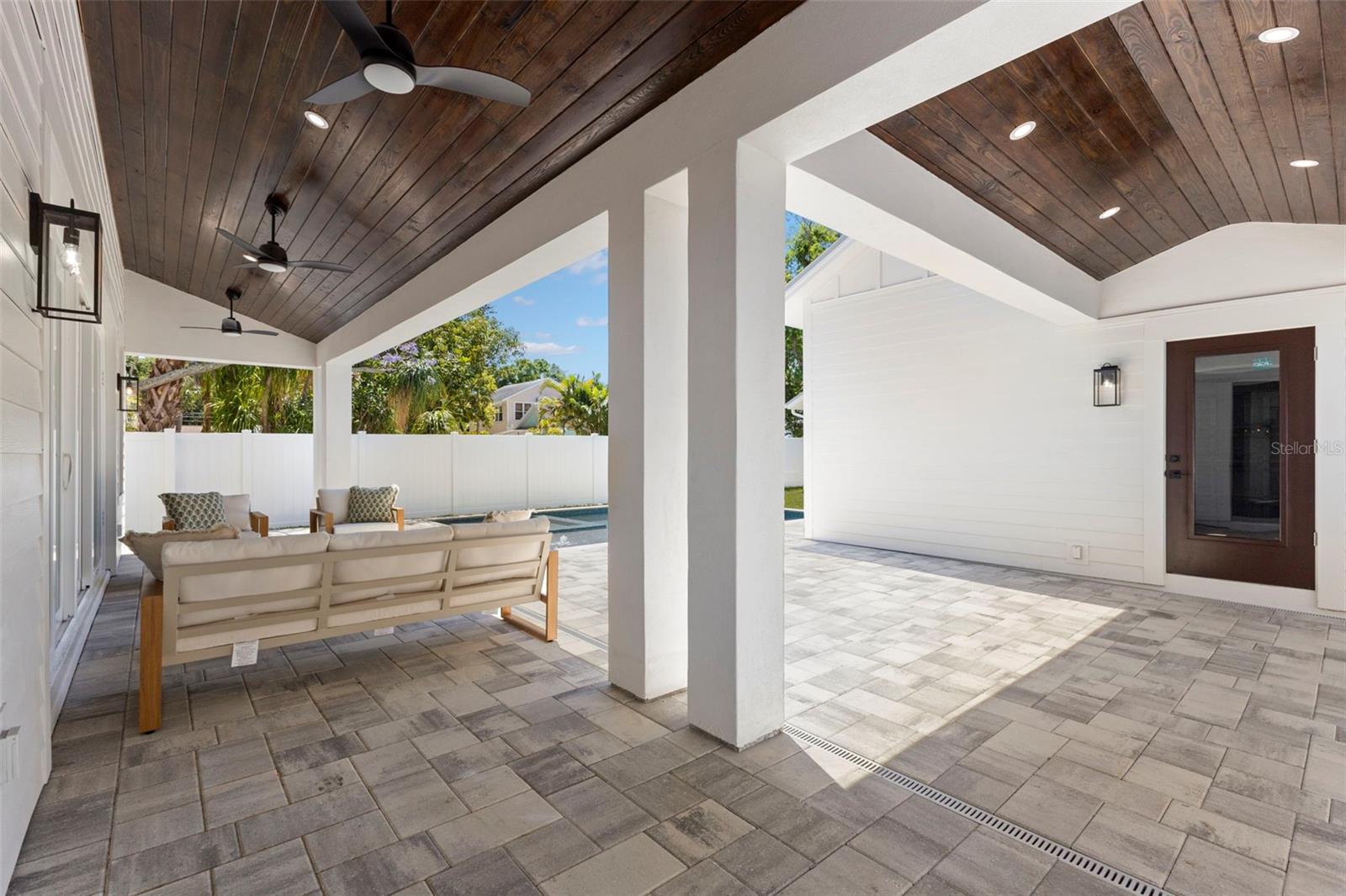 Image 26 of 65 For 1100 8th Street N