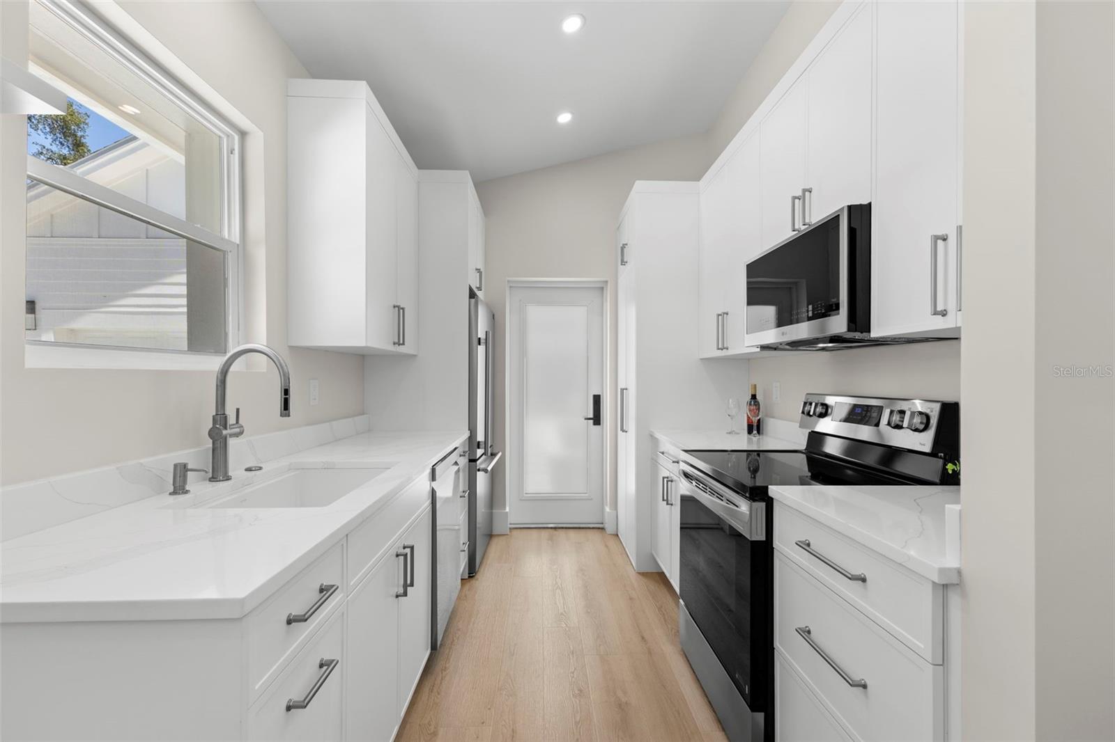 Image 50 of 65 For 1100 8th Street N