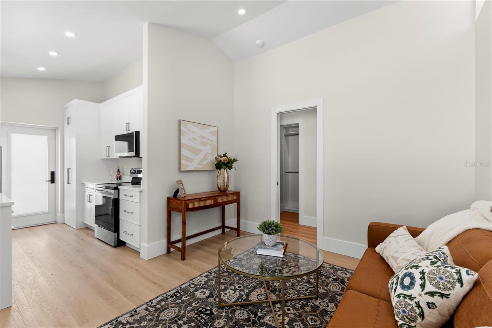 Image 52 of 65 For 1100 8th Street N