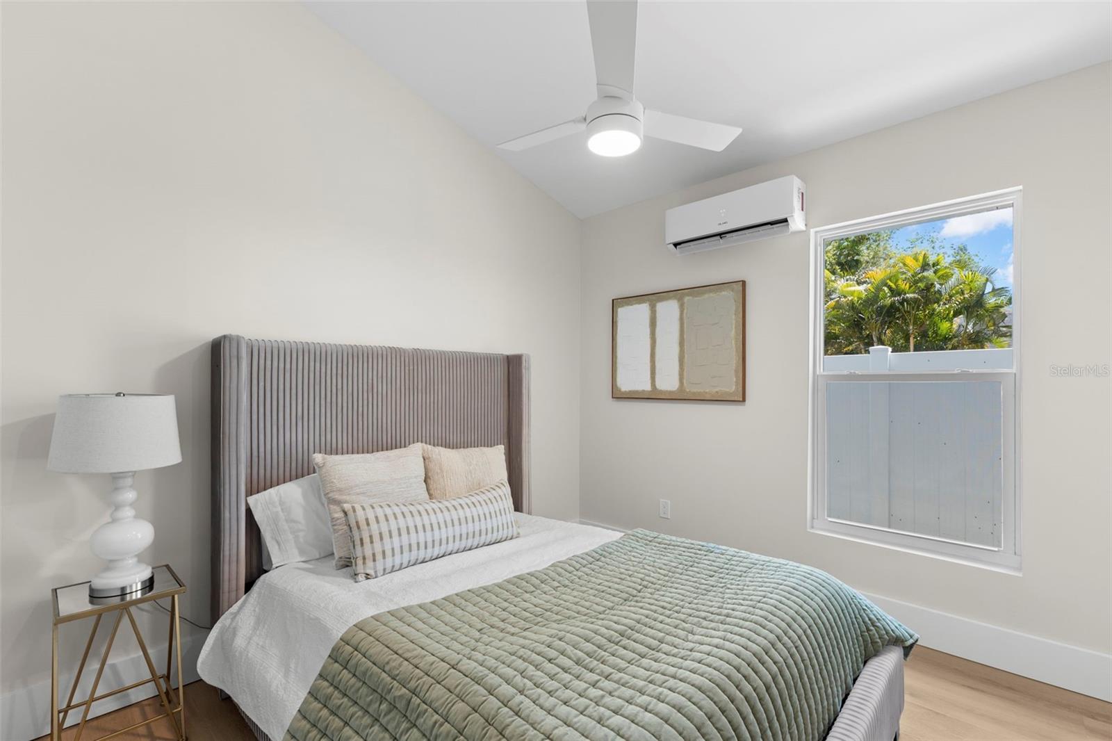 Image 53 of 65 For 1100 8th Street N