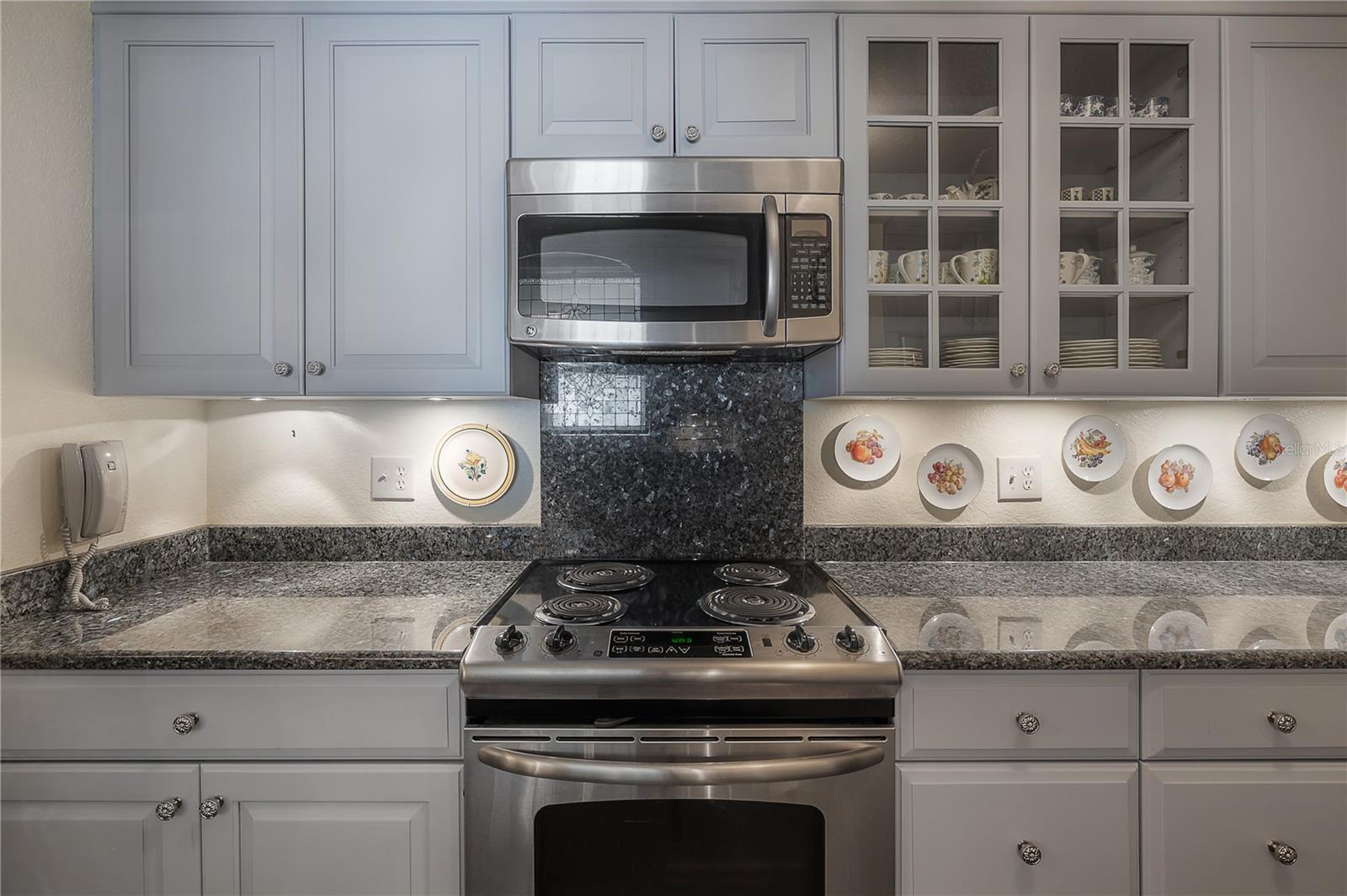 Listing photo id 16 for 700 Harbour Island Boulevard 716