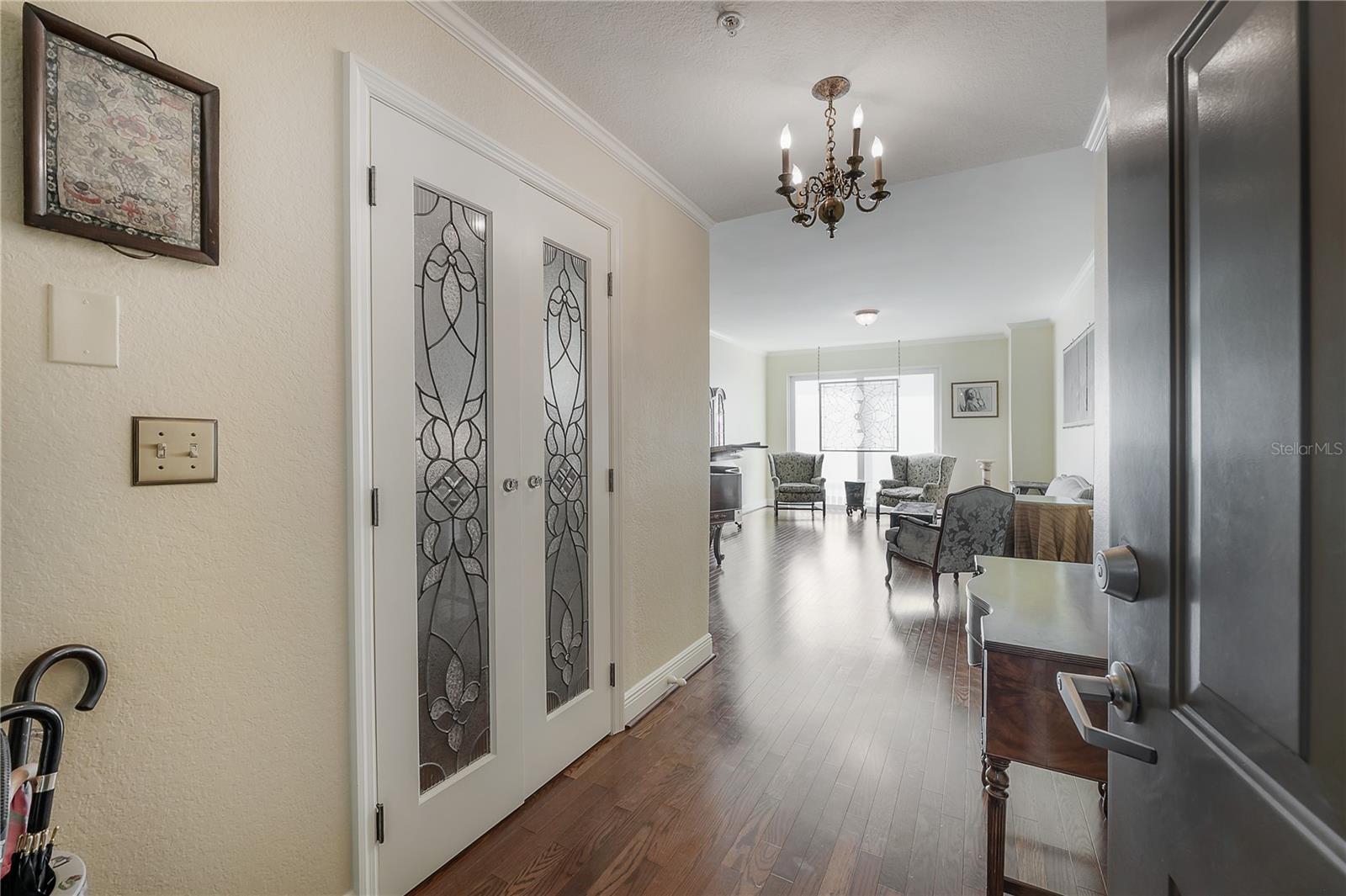 Listing photo id 0 for 700 Harbour Island Boulevard 716