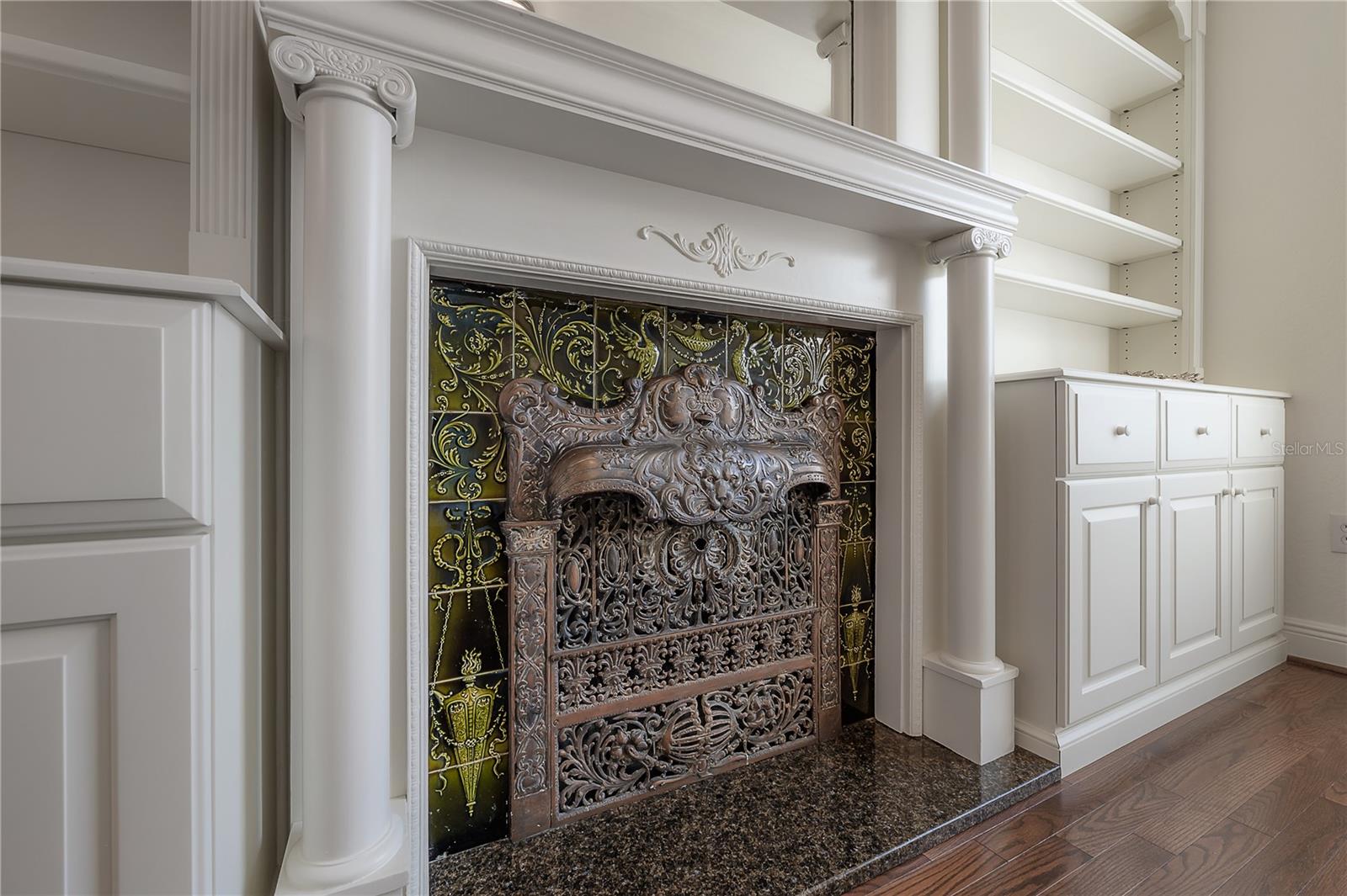 Listing photo id 21 for 700 Harbour Island Boulevard 716